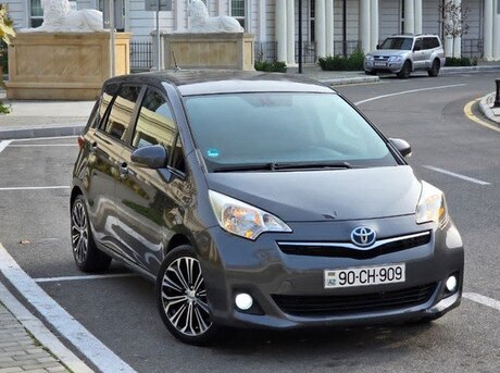 Toyota  2011