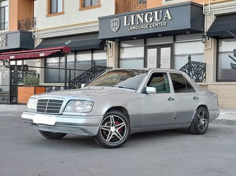 Mercedes 220 E 1995