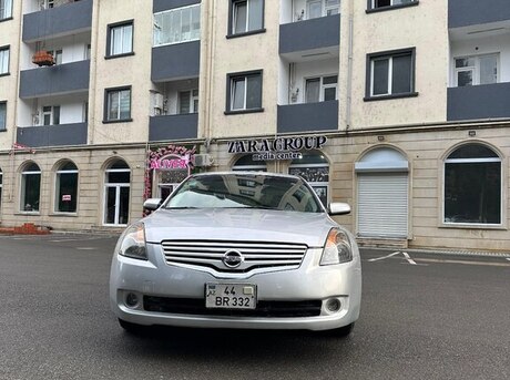 Nissan Altima 2008