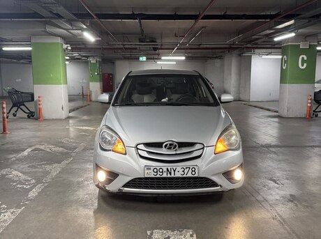 Hyundai Accent 2010