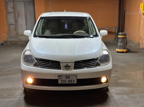Nissan Tiida 2008