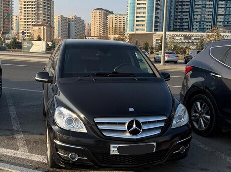 Mercedes B 170 2011