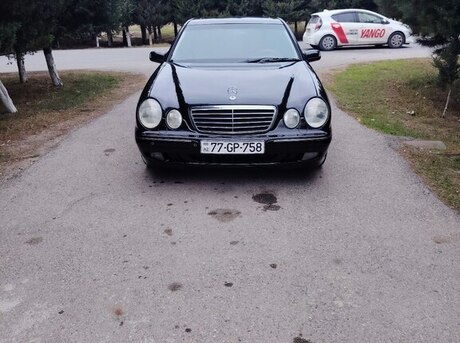 Mercedes E 320