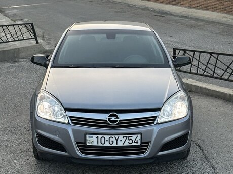 Opel Astra 2007