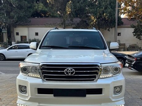 Toyota Land Cruiser 2012