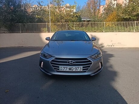 Hyundai Elantra 2016