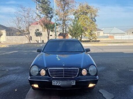 Mercedes E 240 2001