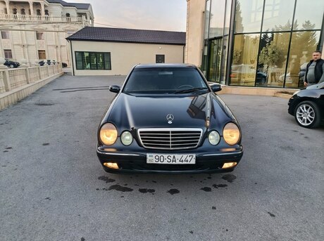 Mercedes E 270 2000