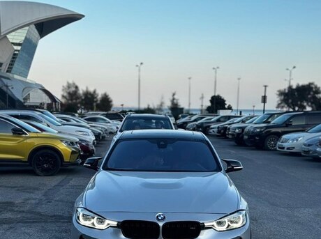 BMW 320 2013