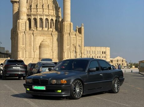 BMW 735 1998