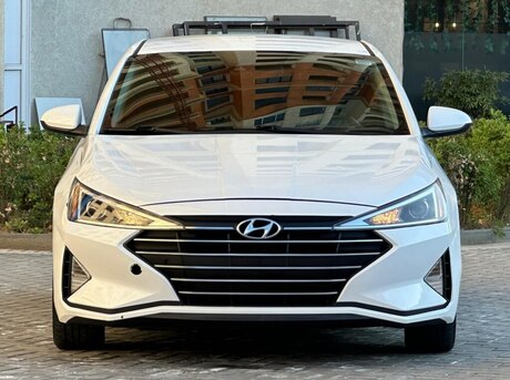 Hyundai Elantra 2019