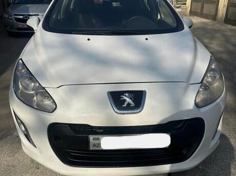 Peugeot 308 2012