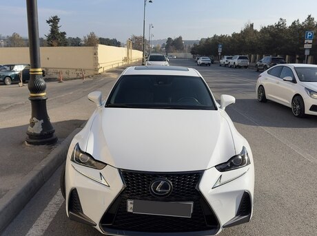 Lexus IS 200t