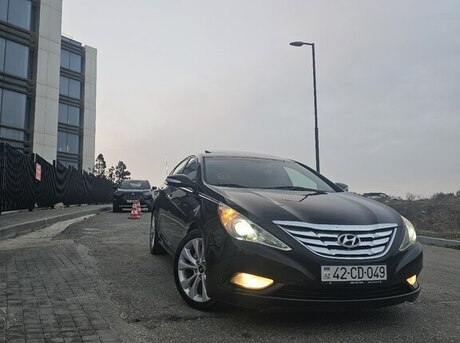Hyundai Sonata 2010