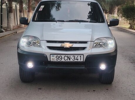 Chevrolet Niva 2012