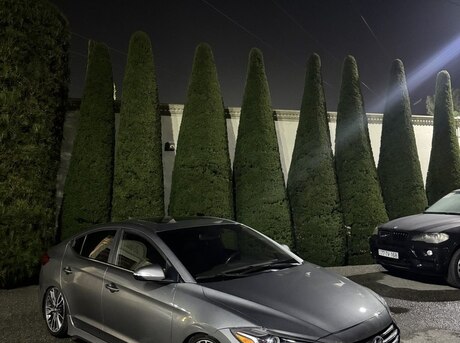 Hyundai Elantra 2018
