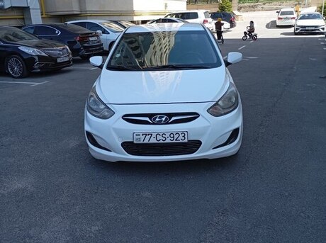 Hyundai Accent 2012