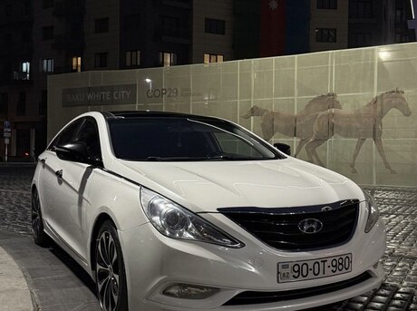 Hyundai Sonata 2011