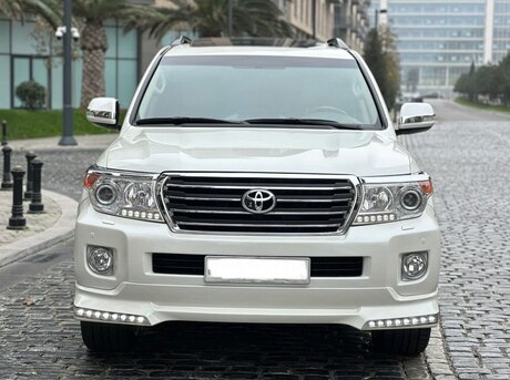 Toyota Land Cruiser 2012