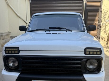 LADA (VAZ) Niva 2013