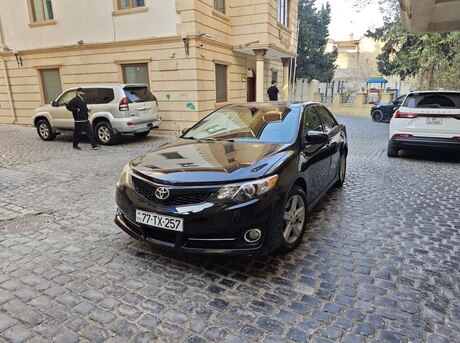 Toyota Camry 2012