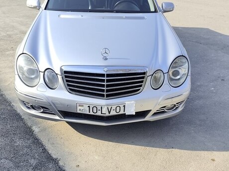 Mercedes E 240 2004