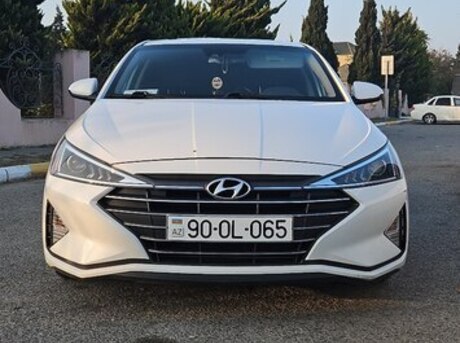 Hyundai Elantra 2019