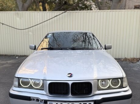 BMW 318 1992