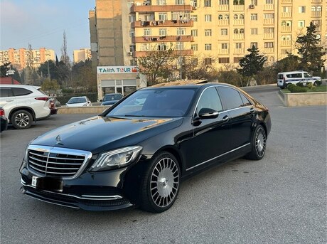 Mercedes S 550