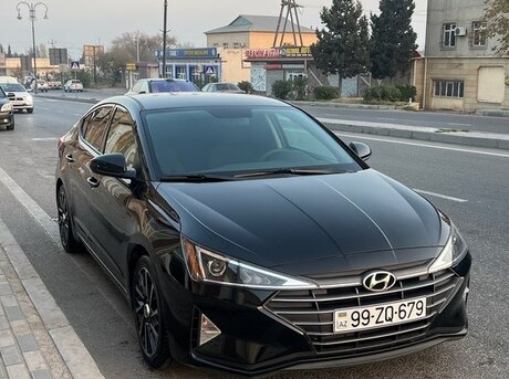 Hyundai Elantra 2019