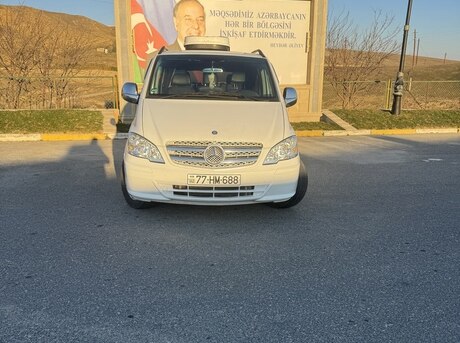 Mercedes  2009
