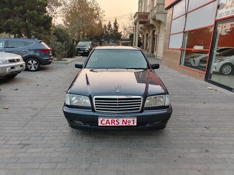 Mercedes C 200