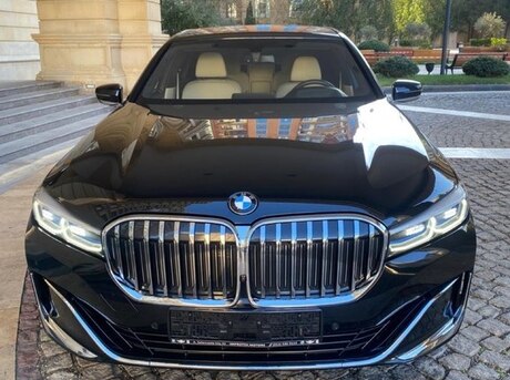 BMW 750 2019