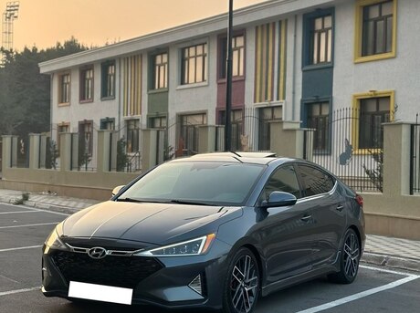 Hyundai Elantra 2019