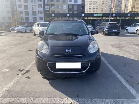 Nissan March 2012