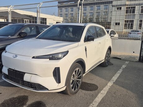 Changan Qiyuan Q05 2025