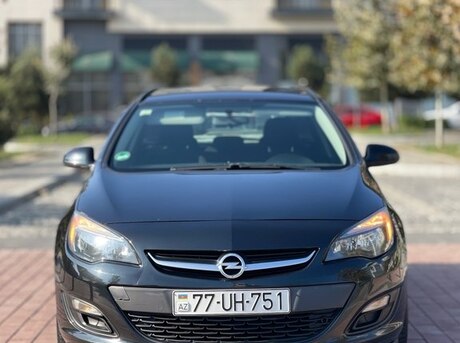 Opel Astra 2015