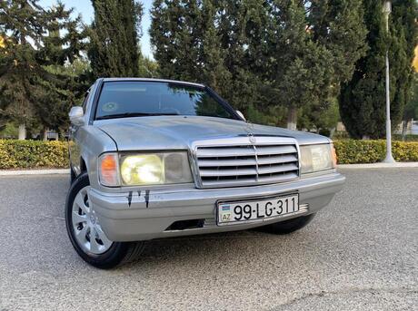 Mercedes 190 1990