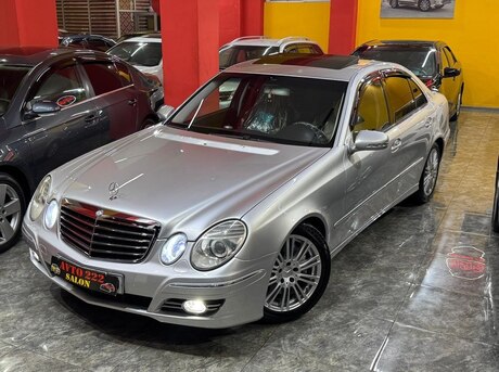 Mercedes E 220