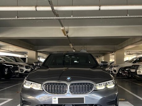 BMW 330e