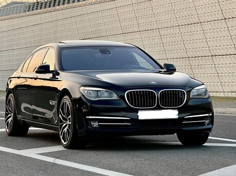 BMW 750