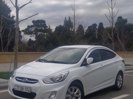 Hyundai Accent 2015