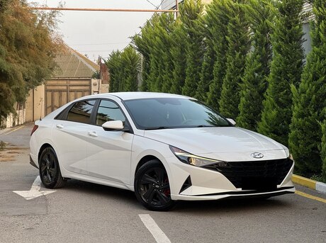 Hyundai Elantra 2020