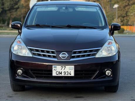 Nissan Tiida 2011