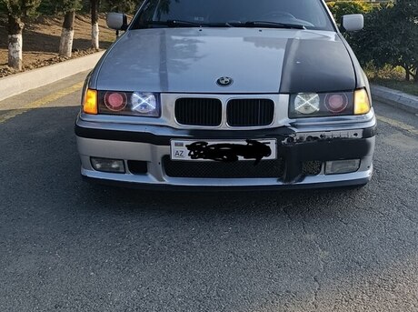 BMW 320 1994
