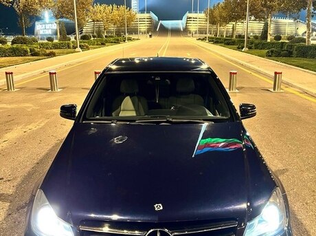 Mercedes C 200 2011