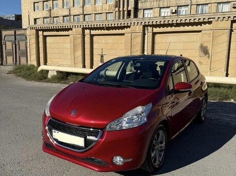 Peugeot 208 2014