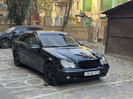 Mercedes C 240