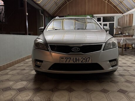 Kia  2010