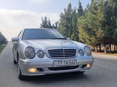 Mercedes E 220 2000